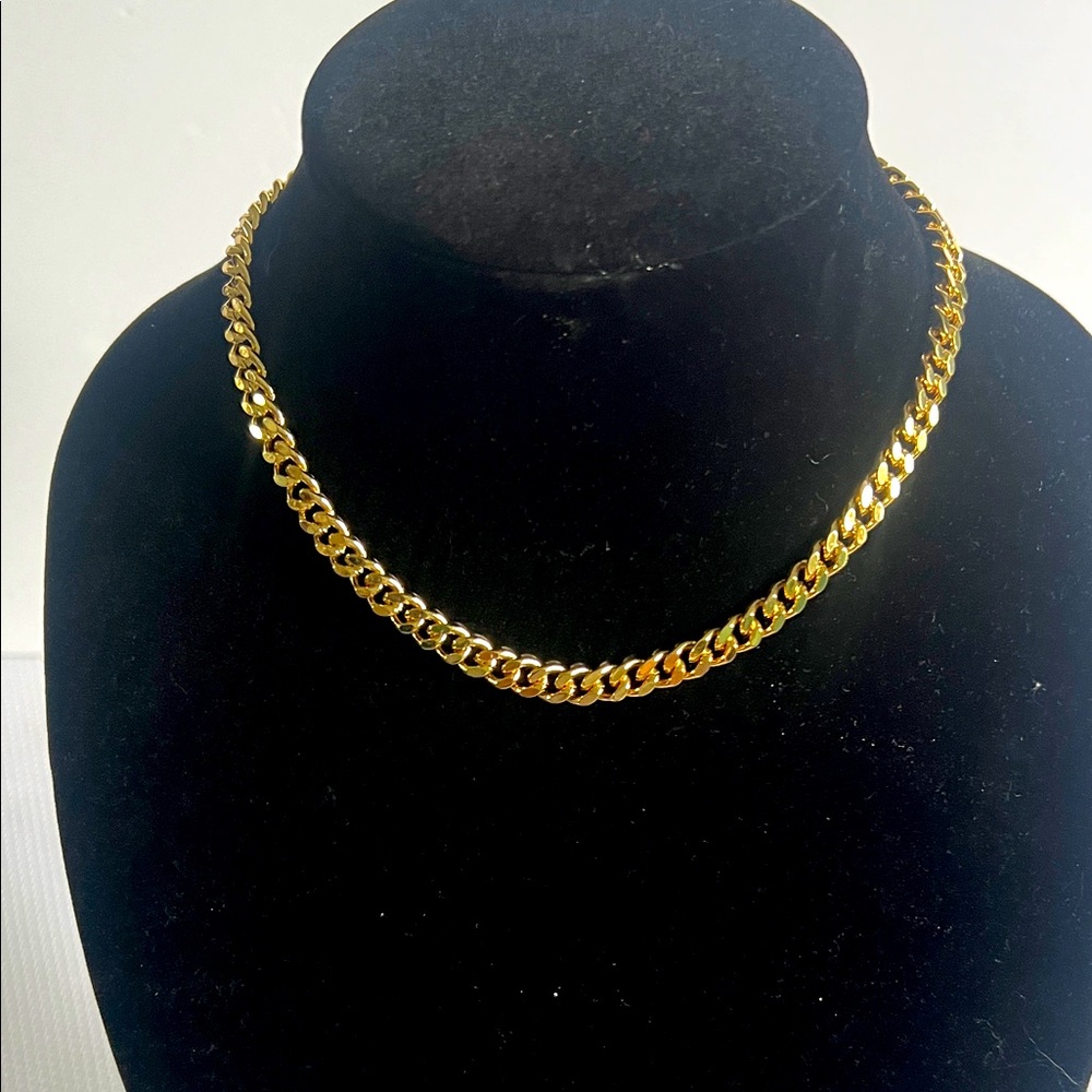 Elegant Gold tone Chain Necklace